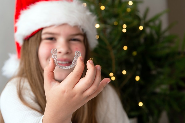 Adjusting To Clear Aligners And How To Stay On Course